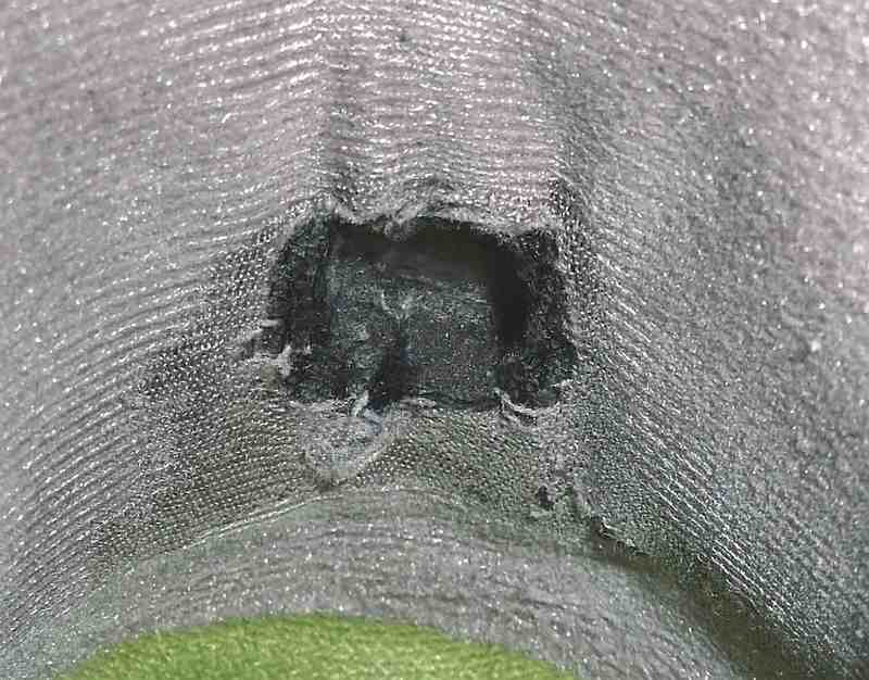 Shoe with hole