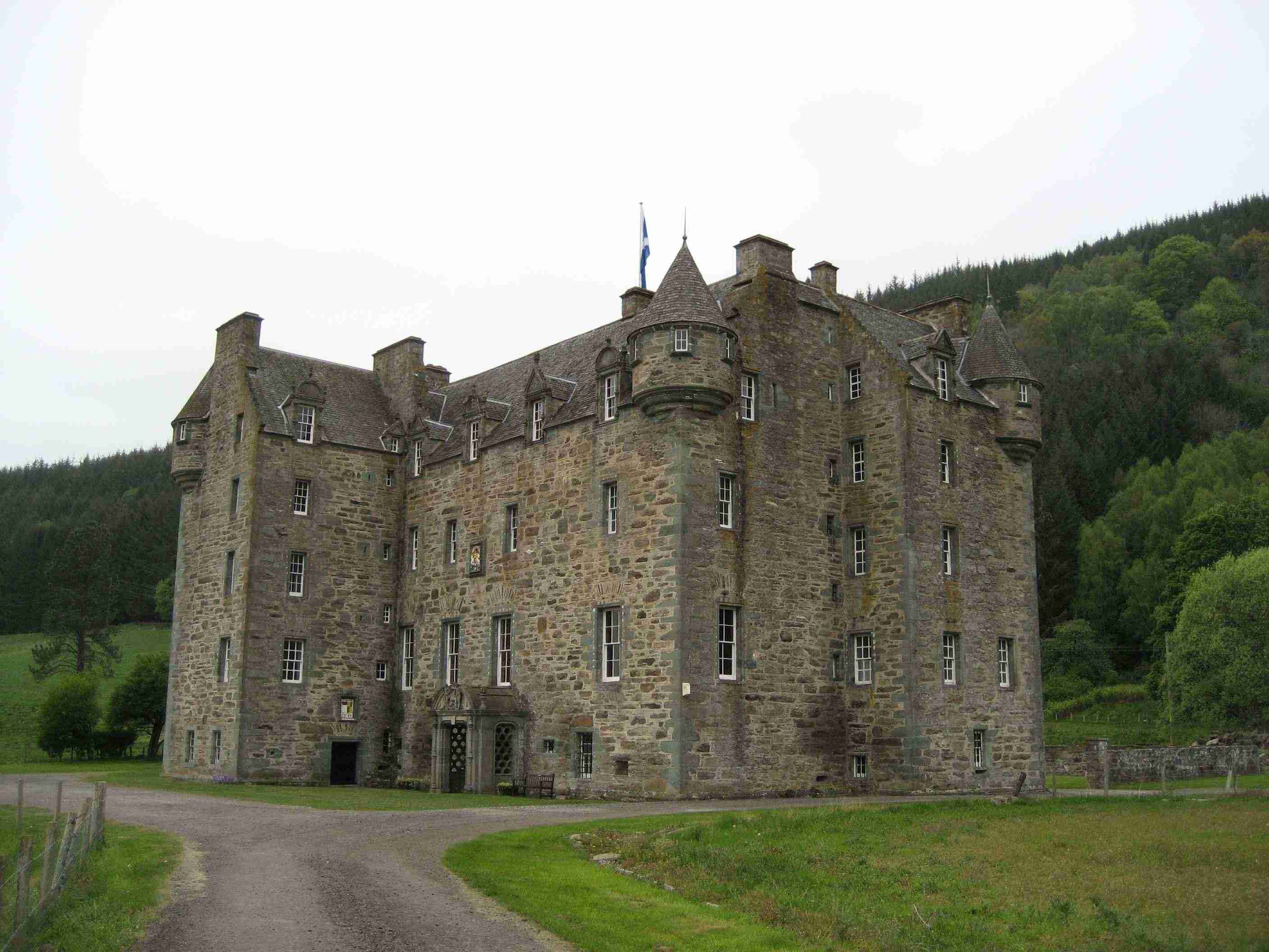 DN44 Menzies Castle