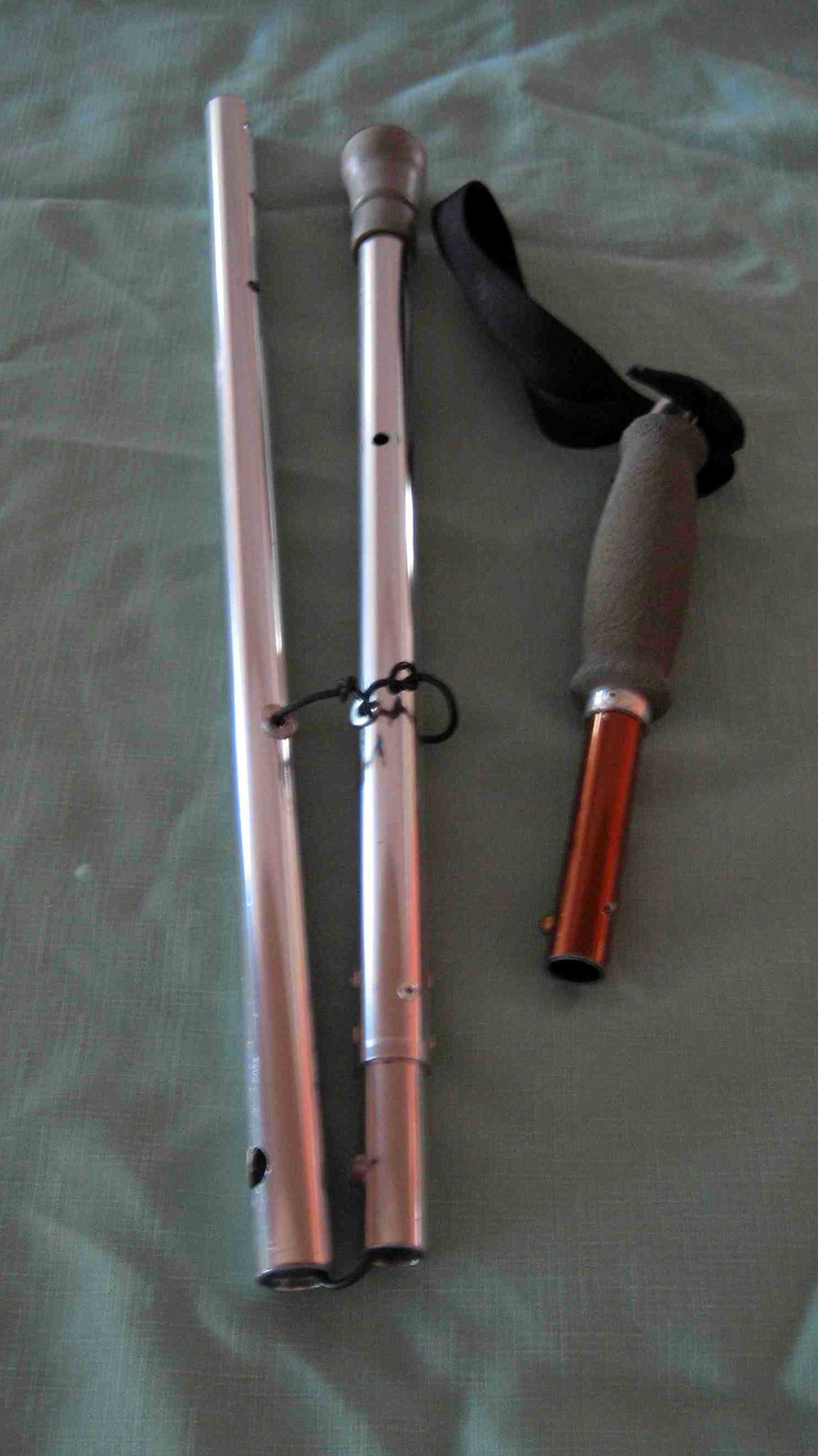 DN5 Hiking pole in parts