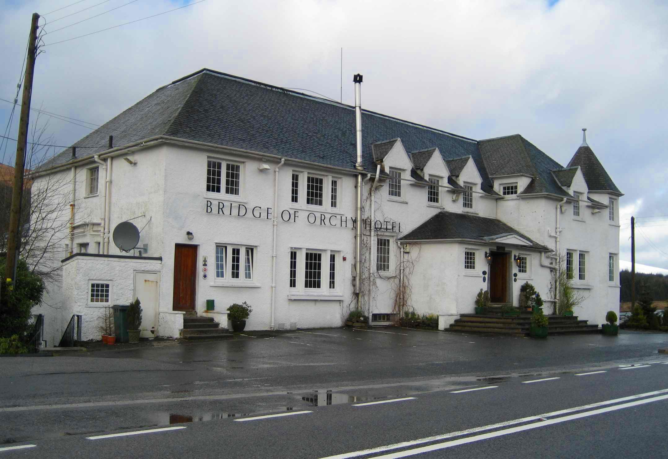 DS20 Bridge of Orchy Hotel