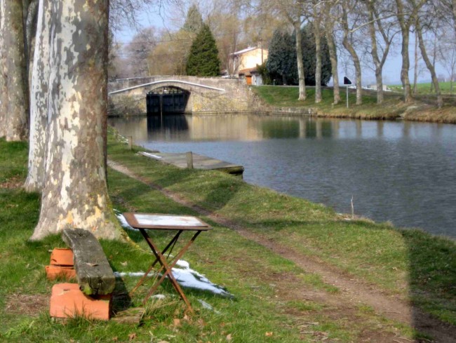 Table and canal