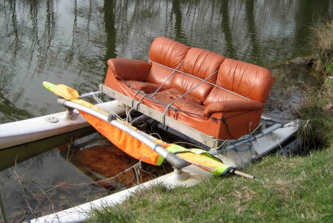 Sofa boat