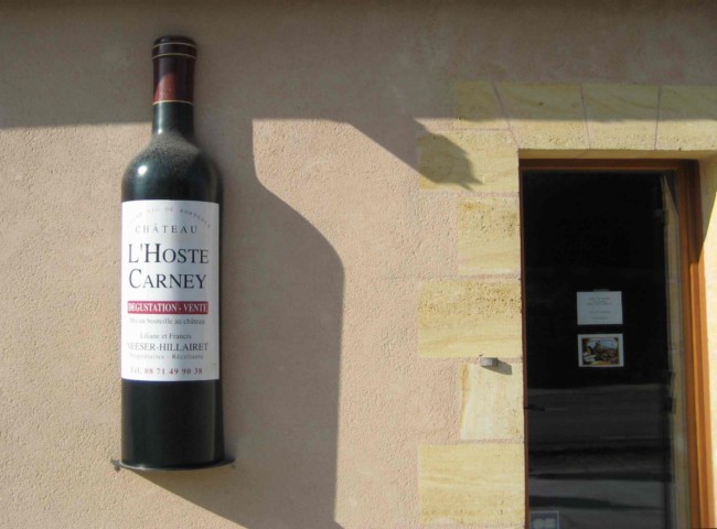 Wine bottle on the wall